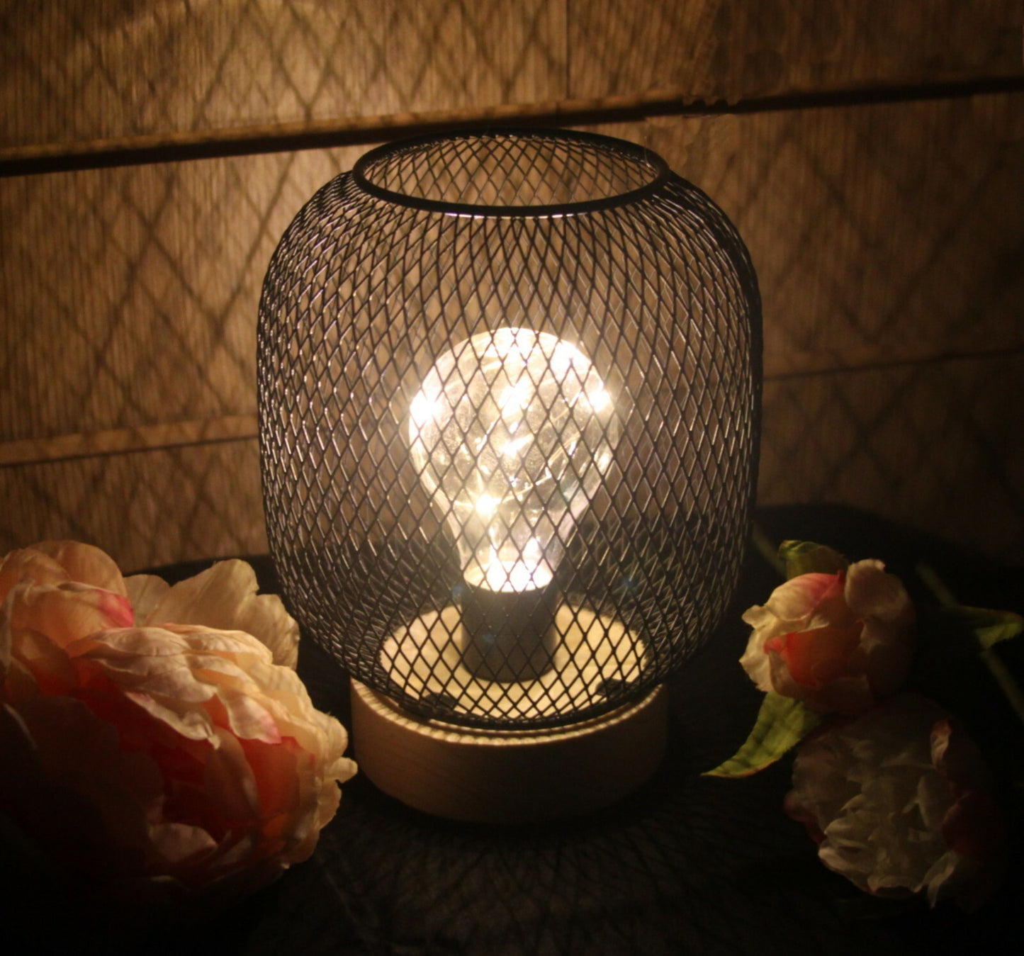 Battery Operated LED Desk Lamp Industrial Retro Light up Bedside Lantern Home
