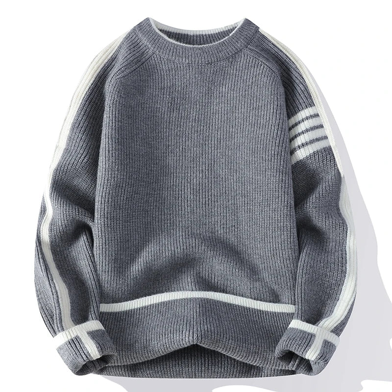 Men’s crew neck knitted sweater with contrast stripe detailing in grey