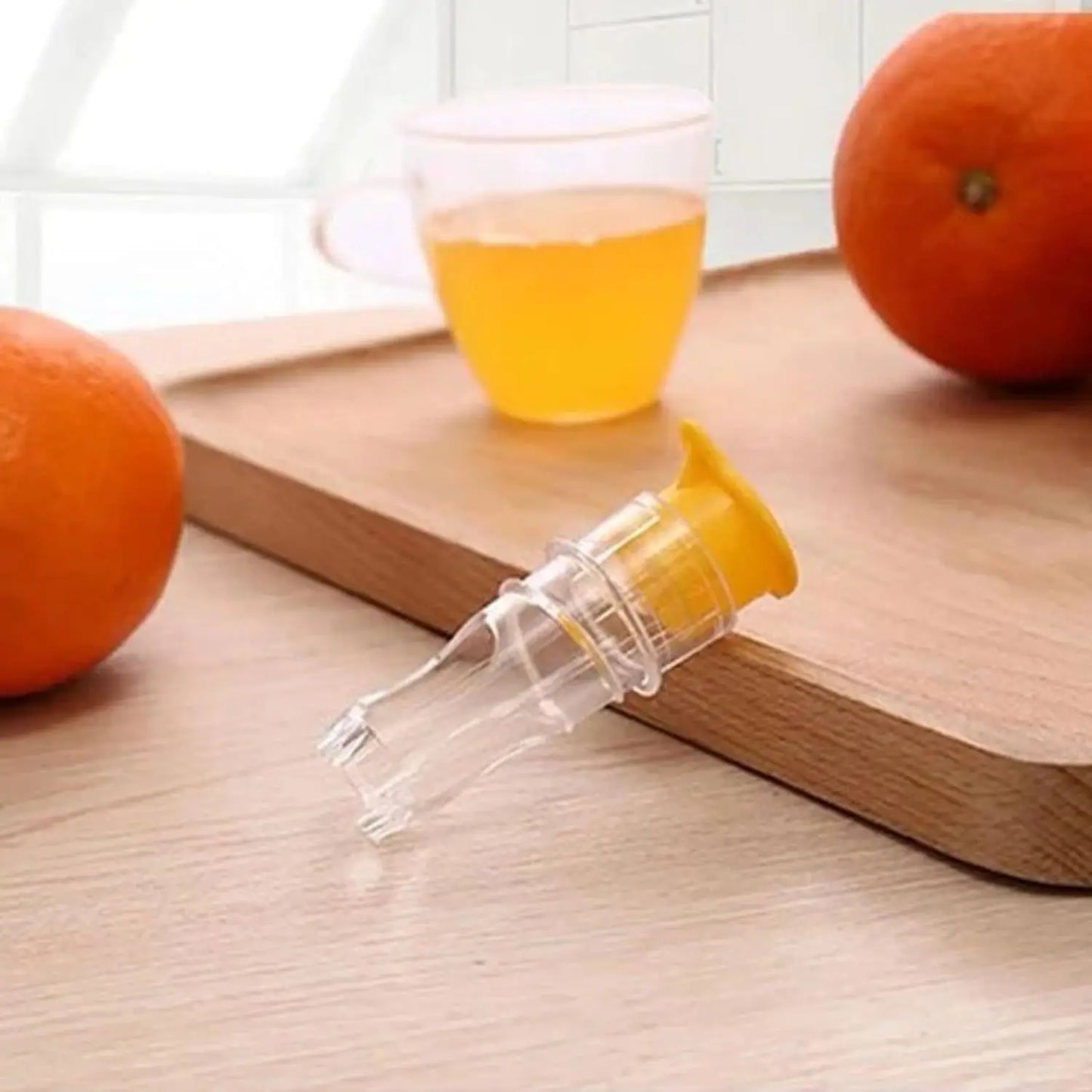 Portable Manual Fruit Squeezer with Built-In Filter