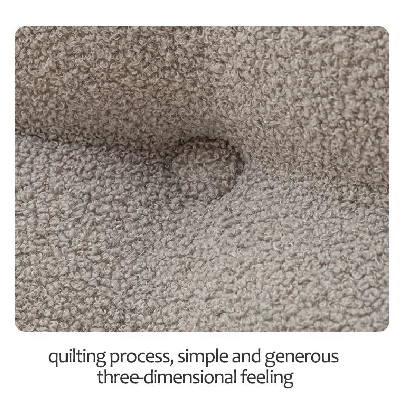 Textured carpet sample with a quilting process and three-dimensional feel