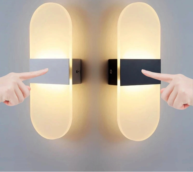 Two wall-mounted lights with a gray background and 'kinolese' branding.