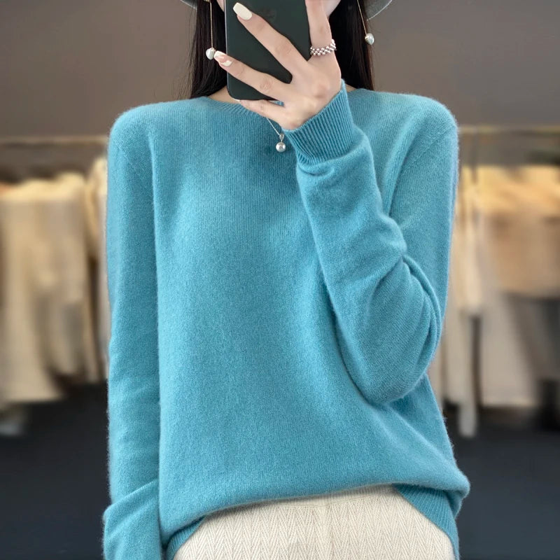100% Merino Wool Women’s Sweater – Soft Cashmere-Feel O-Neck Pullover, Autumn/Winter Warm Knit Top (14 Colours)
