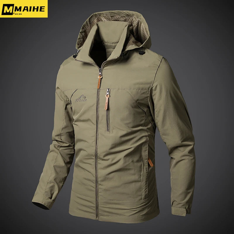 Green jacket with a hood on a gray background, featuring the brand 'MAIHE'.