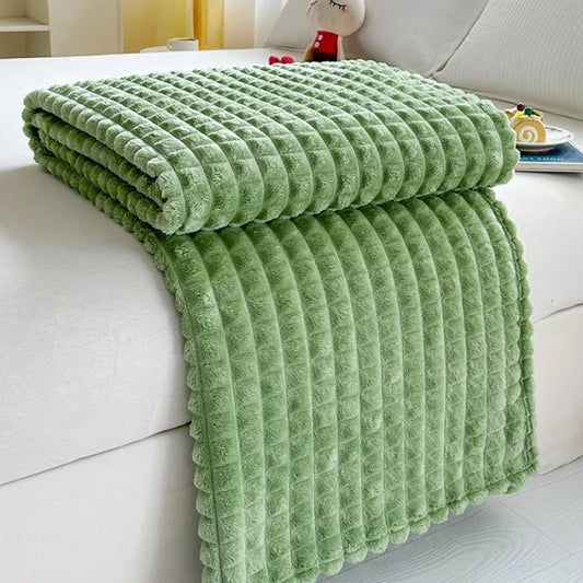 Luxury Imitation Fur Flannel Blanket – Ultra-Soft Winter Throw for Bed, Sofa, or Office Nap