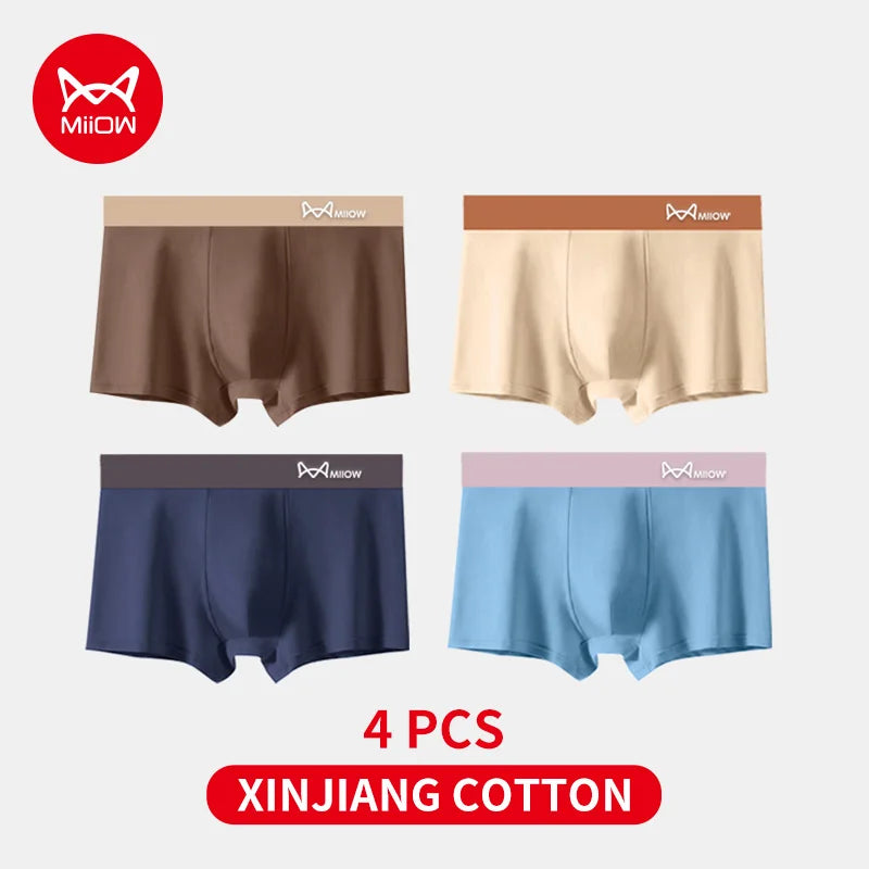 Seamless cotton men’s boxers with elastic waistband