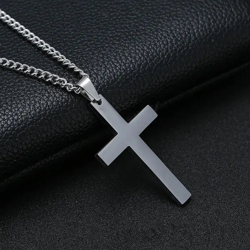 Minimalist Pendant Necklace – Gold, Black, Silver